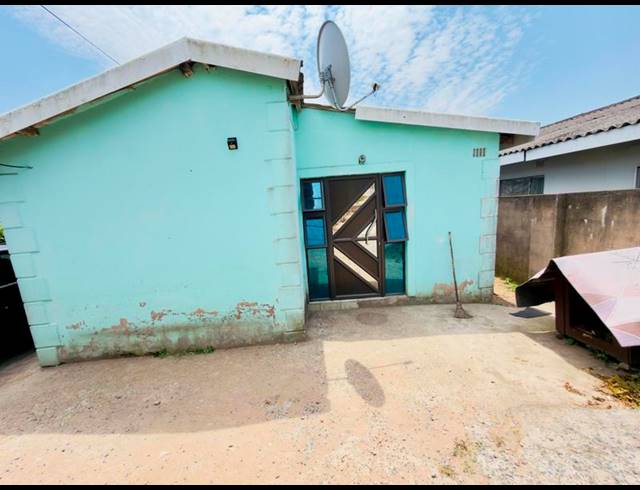 2 BEDROOM HOUSE FOR SALE IN KWANDENGEZI